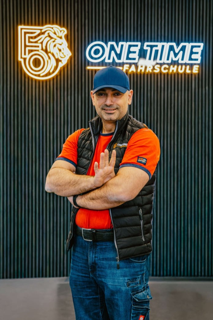 Fahrschule Frankfurt Bockenheim Fahrlehrer Celal